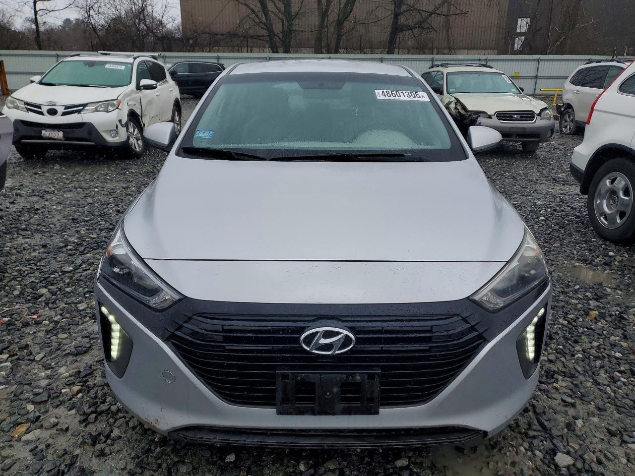 2017 Hyundai Ioniq Hybrid Sel - Image 5