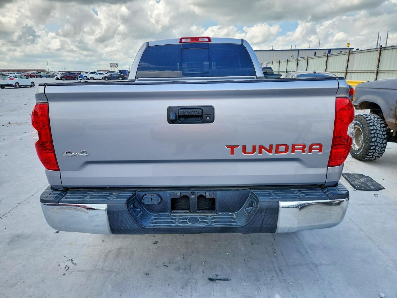 2018 Toyota Tundra Sr5 - Фото 6