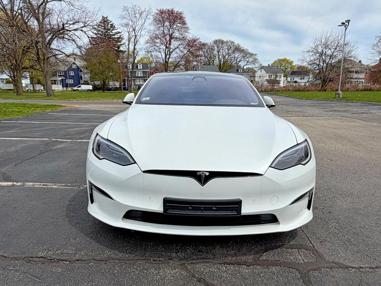 2022 Tesla Model S - Image 7
