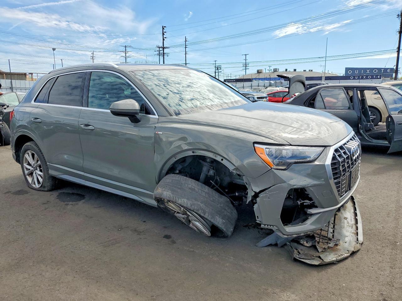 2022 Audi Q3 Premium S Line 45 - Фото 4