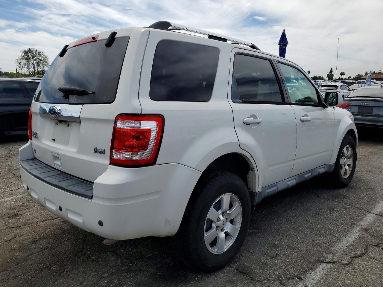 2010 Ford Escape Limited - Фото 3