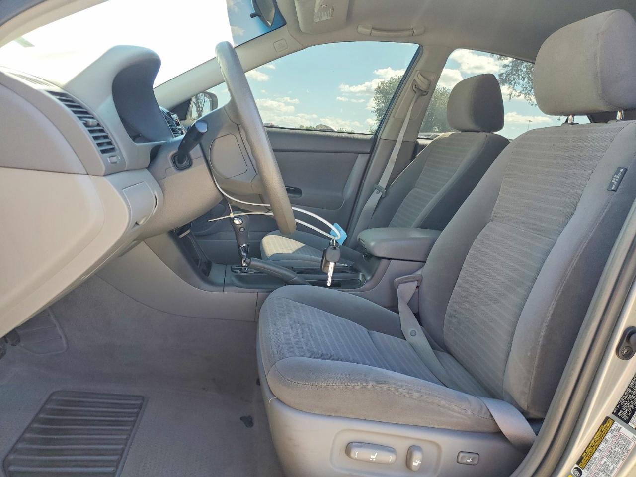 2005 Toyota Camry Le - Фото 7