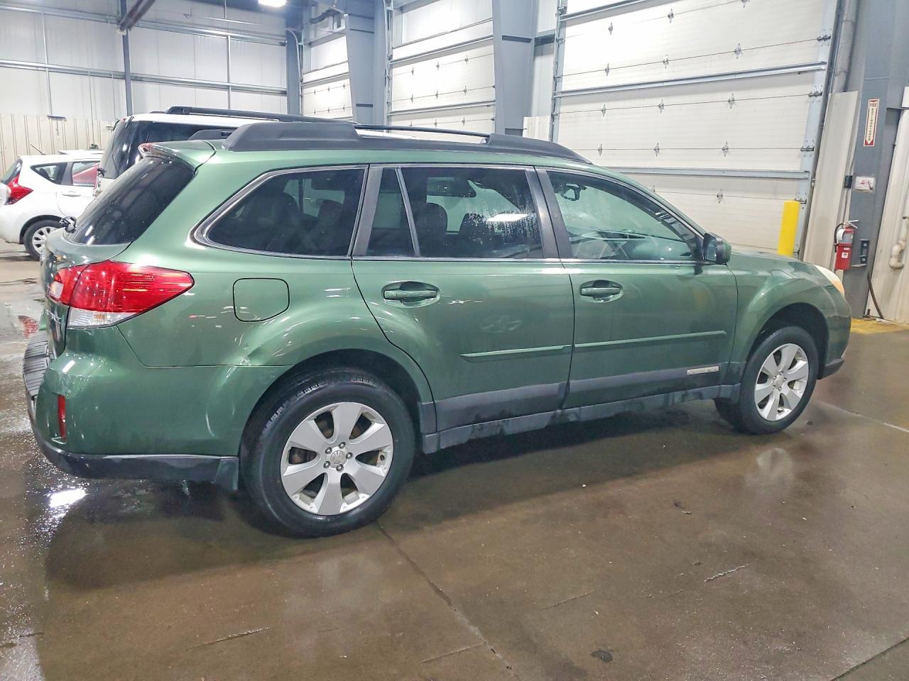 2012 Subaru Outback 2.5I Premium - Image 3