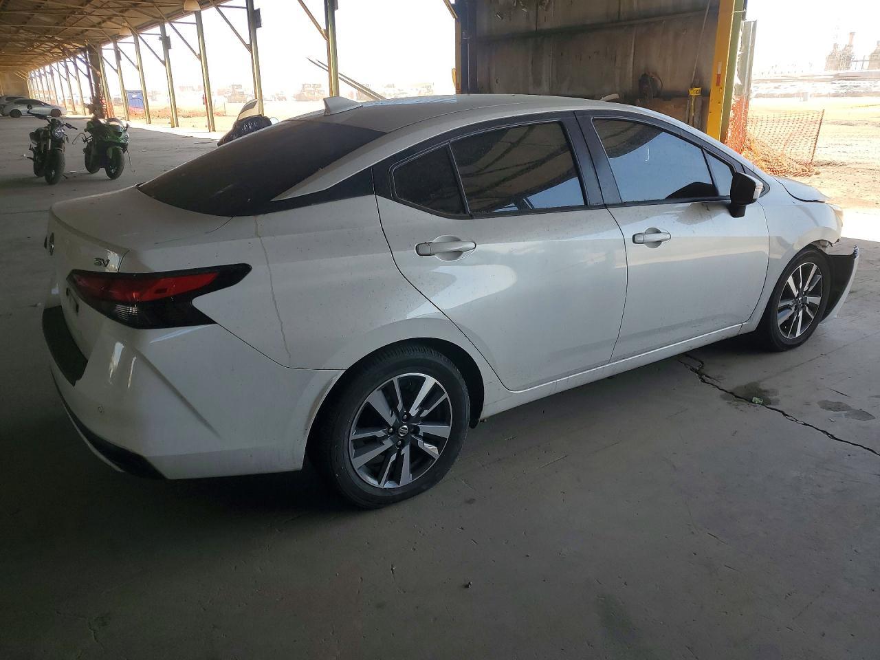 2021 Nissan Versa Sv - Фото 3