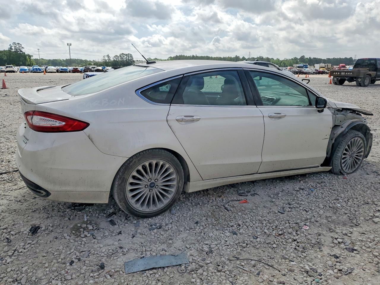 2016 Ford Fusion Titanium - Image 3