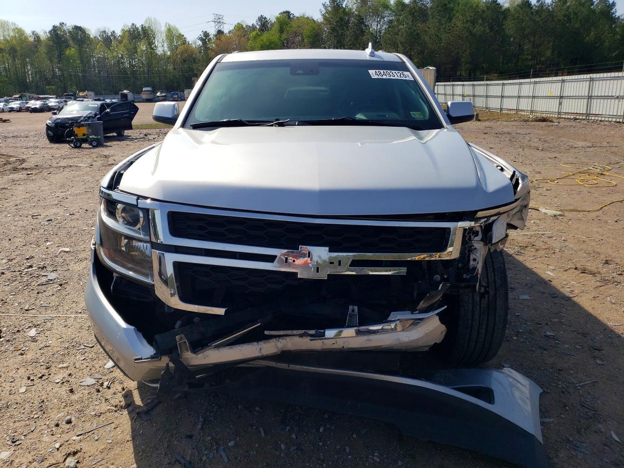 2019 Chevrolet Suburban K1500 Lt - Image 5