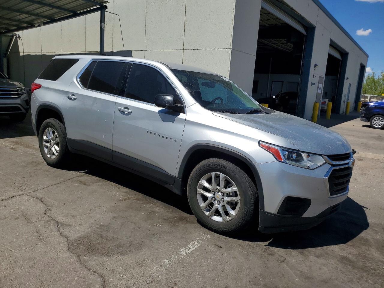 2020 Chevrolet Traverse Ls - Фото 4
