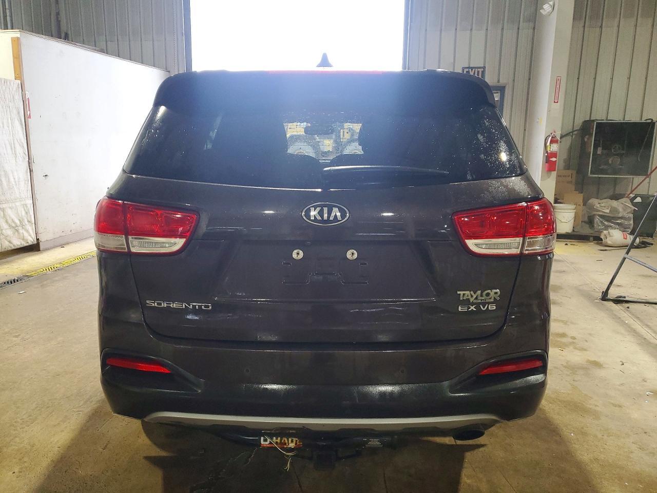 2018 Kia Sorento Ex - Image 6