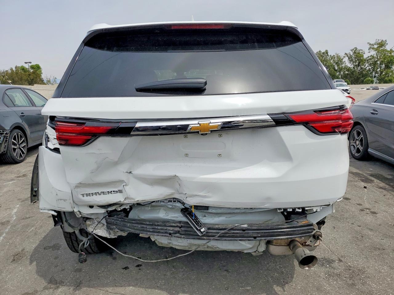 2023 Chevrolet Traverse Ls - Image 6