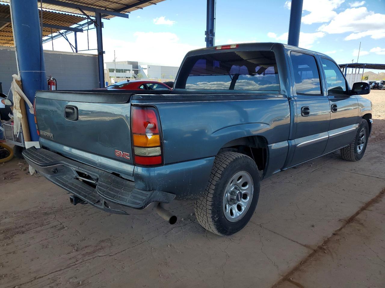 2006 GMC New Sierra C1500 - Фото 3