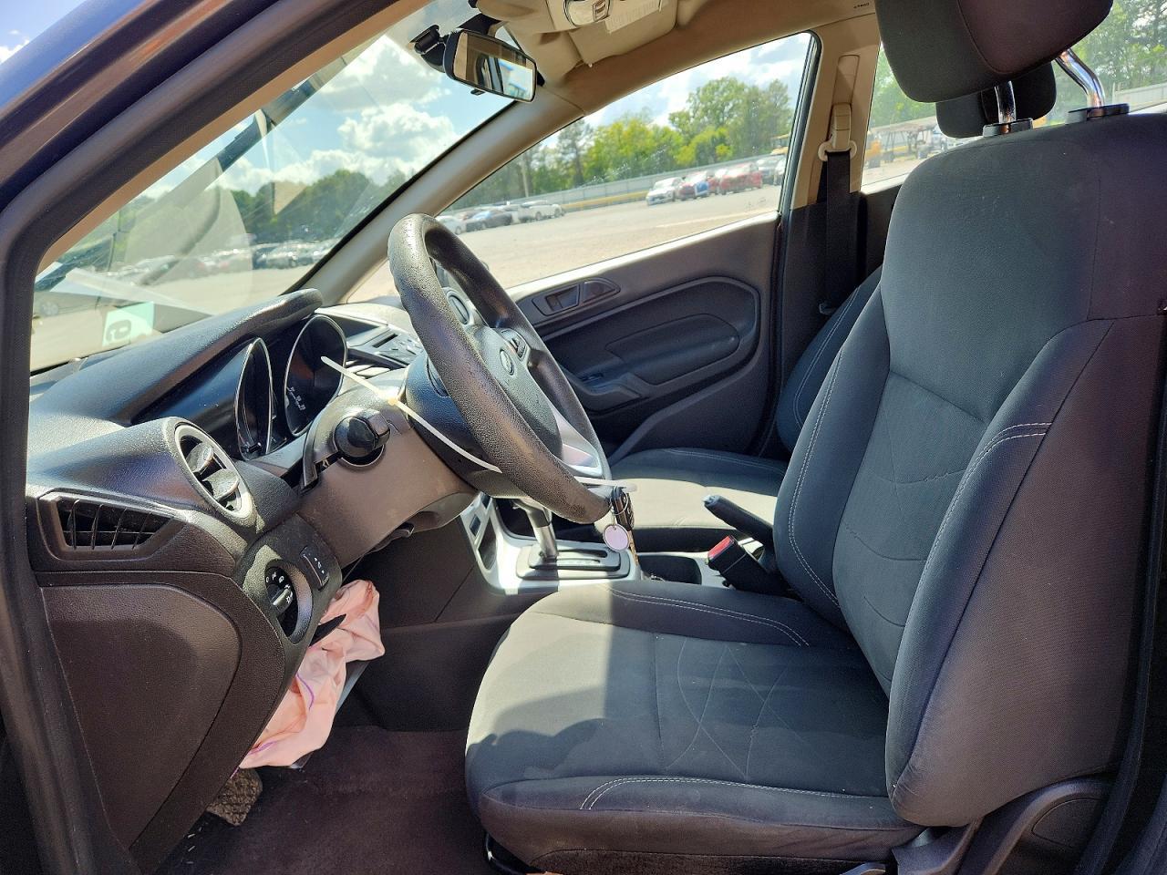 2019 Ford Fiesta Se - Image 7