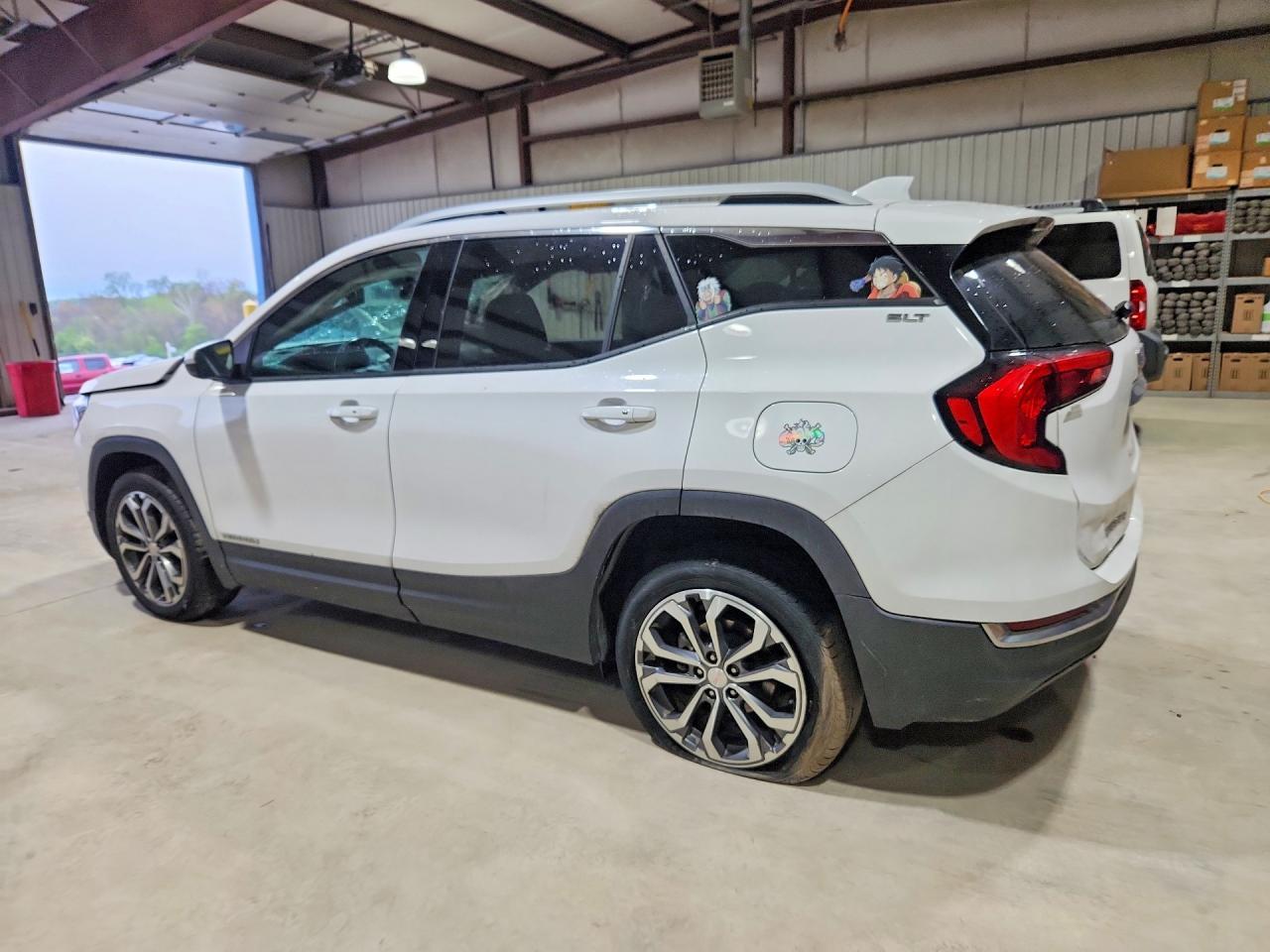 2021 GMC Terrain Slt - Фото 2