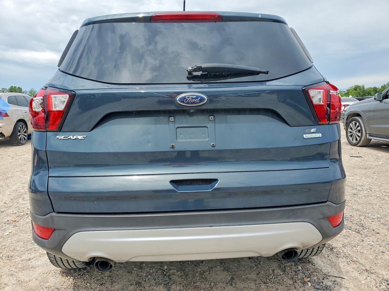 2019 Ford Escape Se - Фото 6