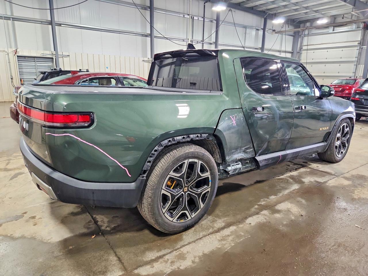 2022 Rivian R1T Launch Edition - Фото 3