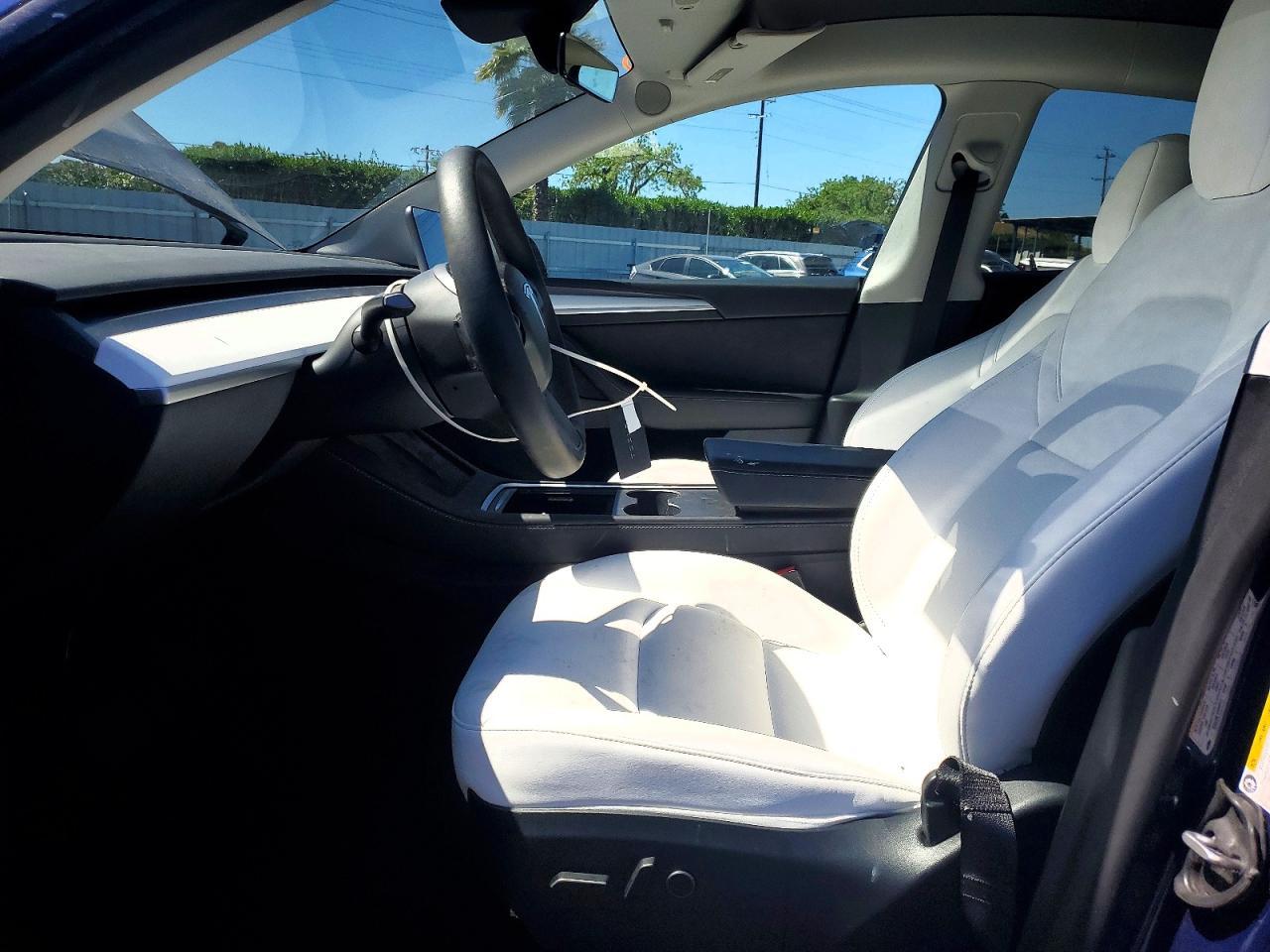 2023 Tesla Model Y - Фото 7