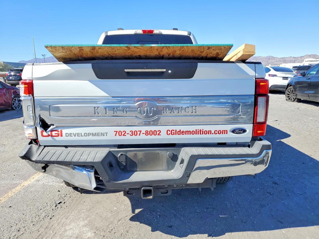 2020 Ford F250 Super Duty - Фото 6