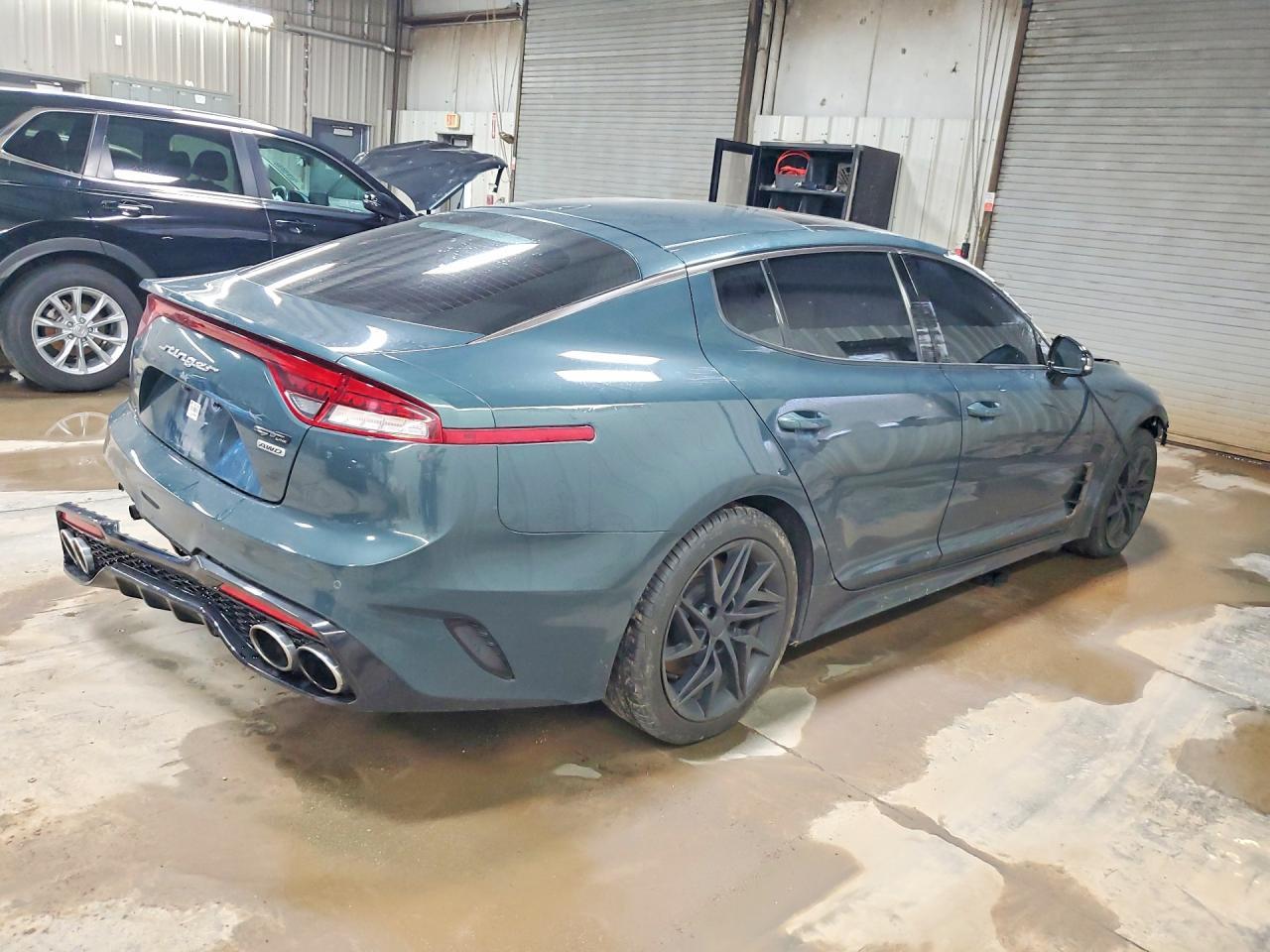 2022 Kia Stinger Gt Line - Фото 3