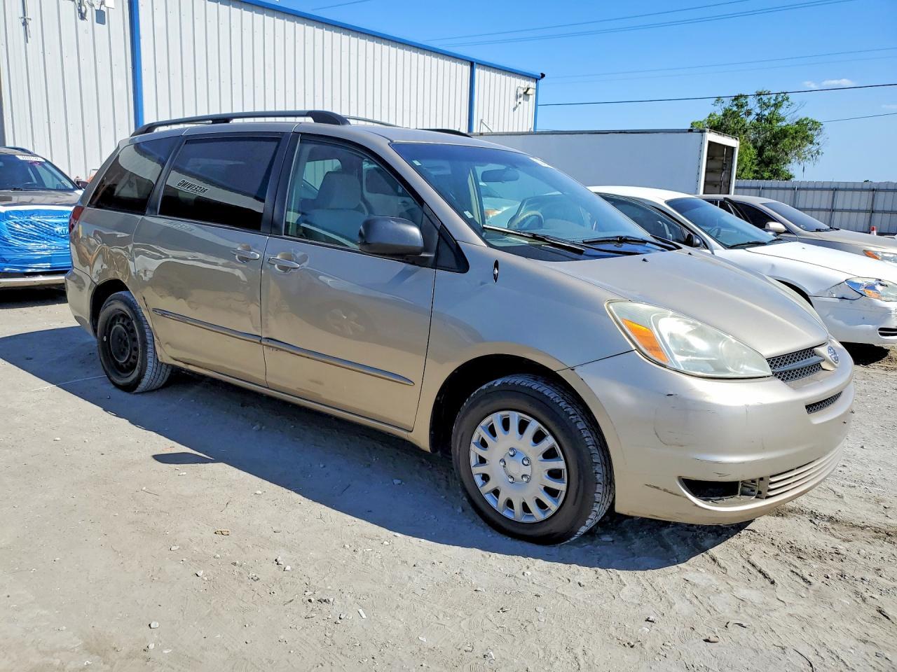 2005 Toyota Sienna Le 7 Passenger - Фото 4
