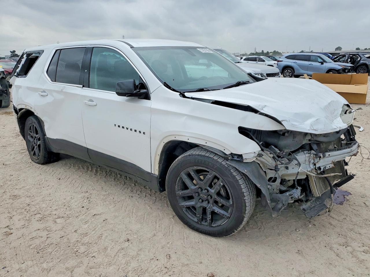 2020 Chevrolet Traverse Ls - Image 4