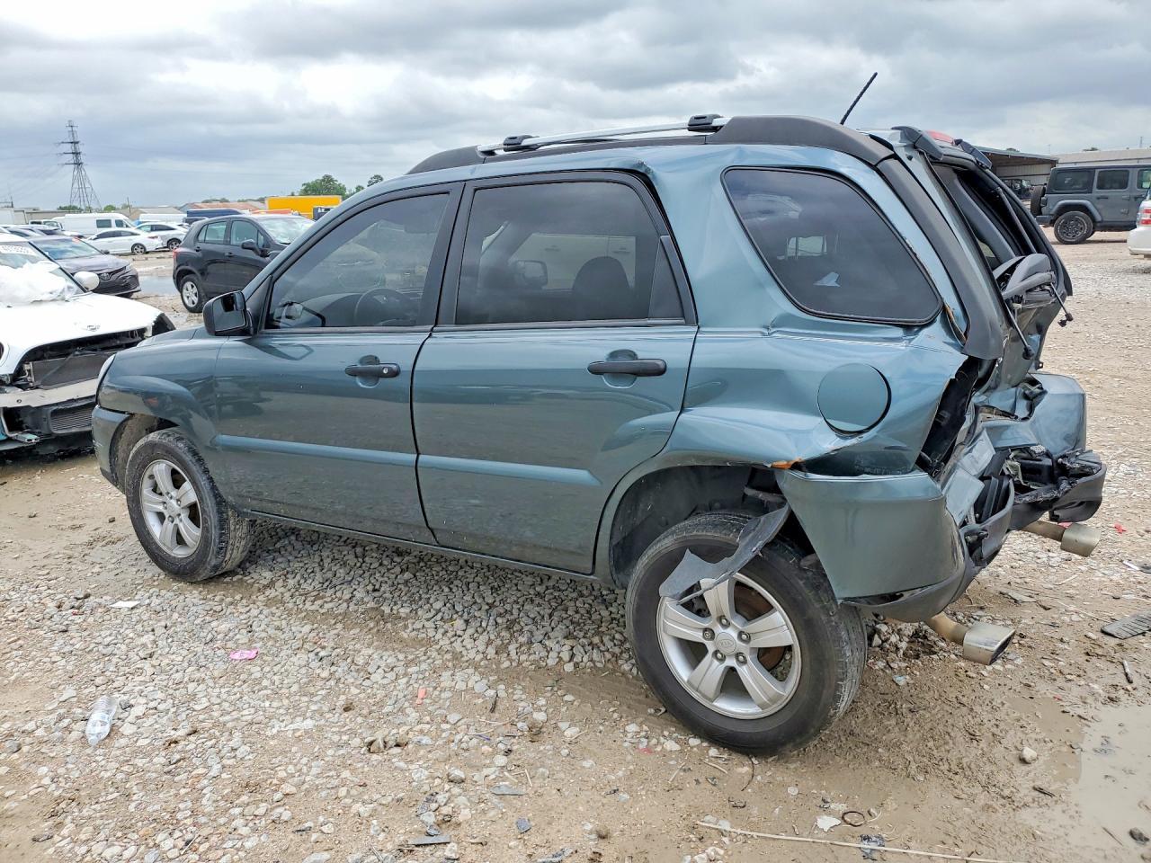 2009 Kia Sportage Lx - Image 2