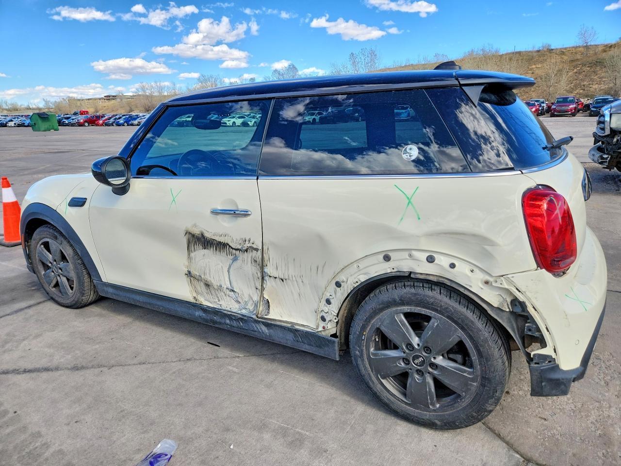 2022 Mini Cooper - Image 2