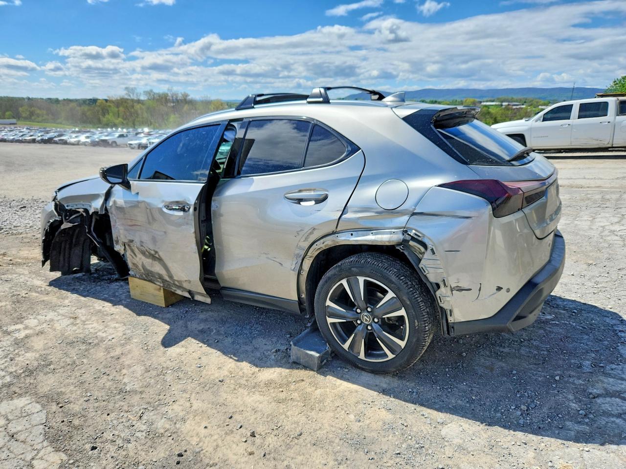 2021 Lexus Ux 250H - Фото 2