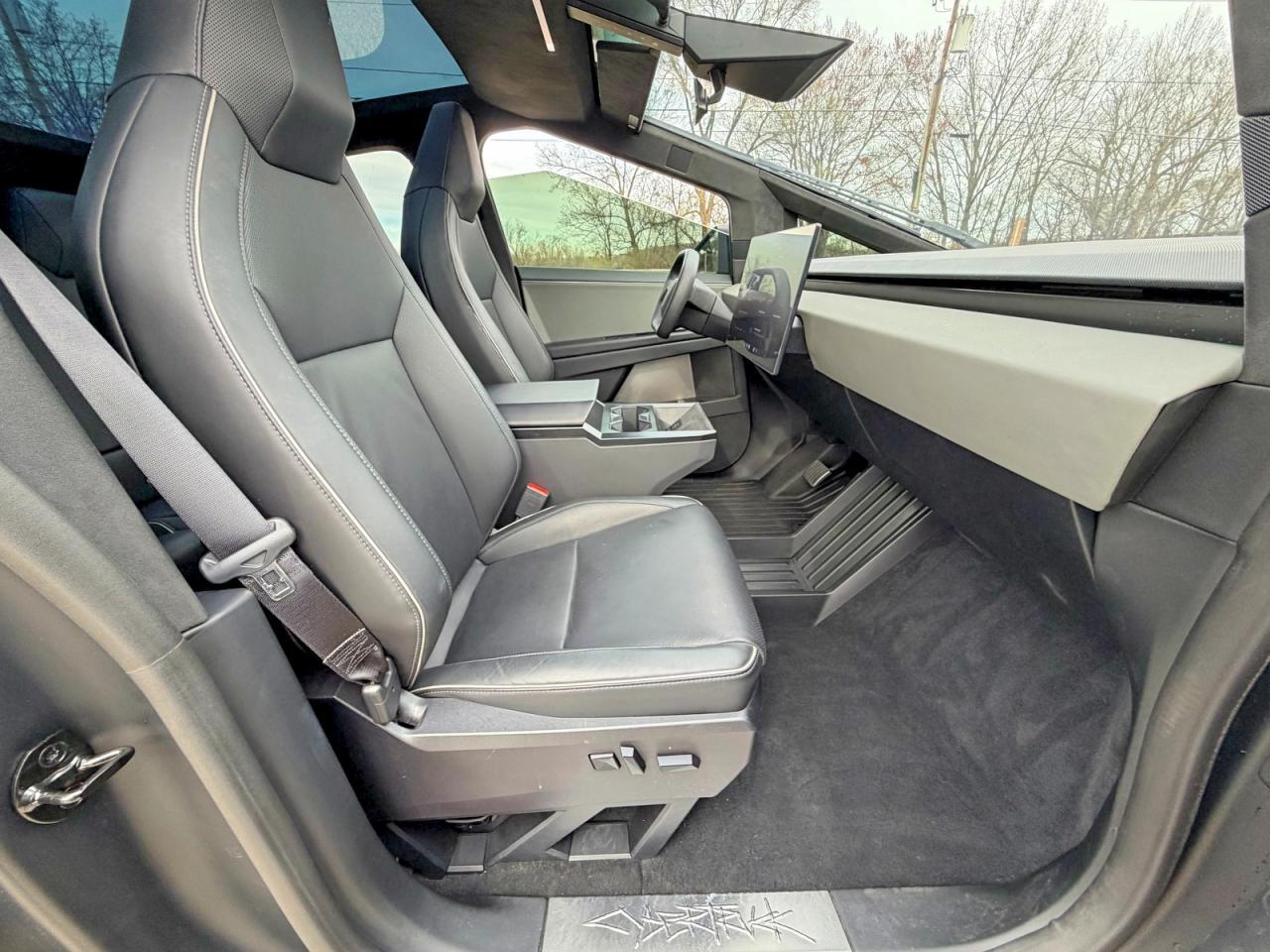 2024 Tesla Cybertruck - Фото 5