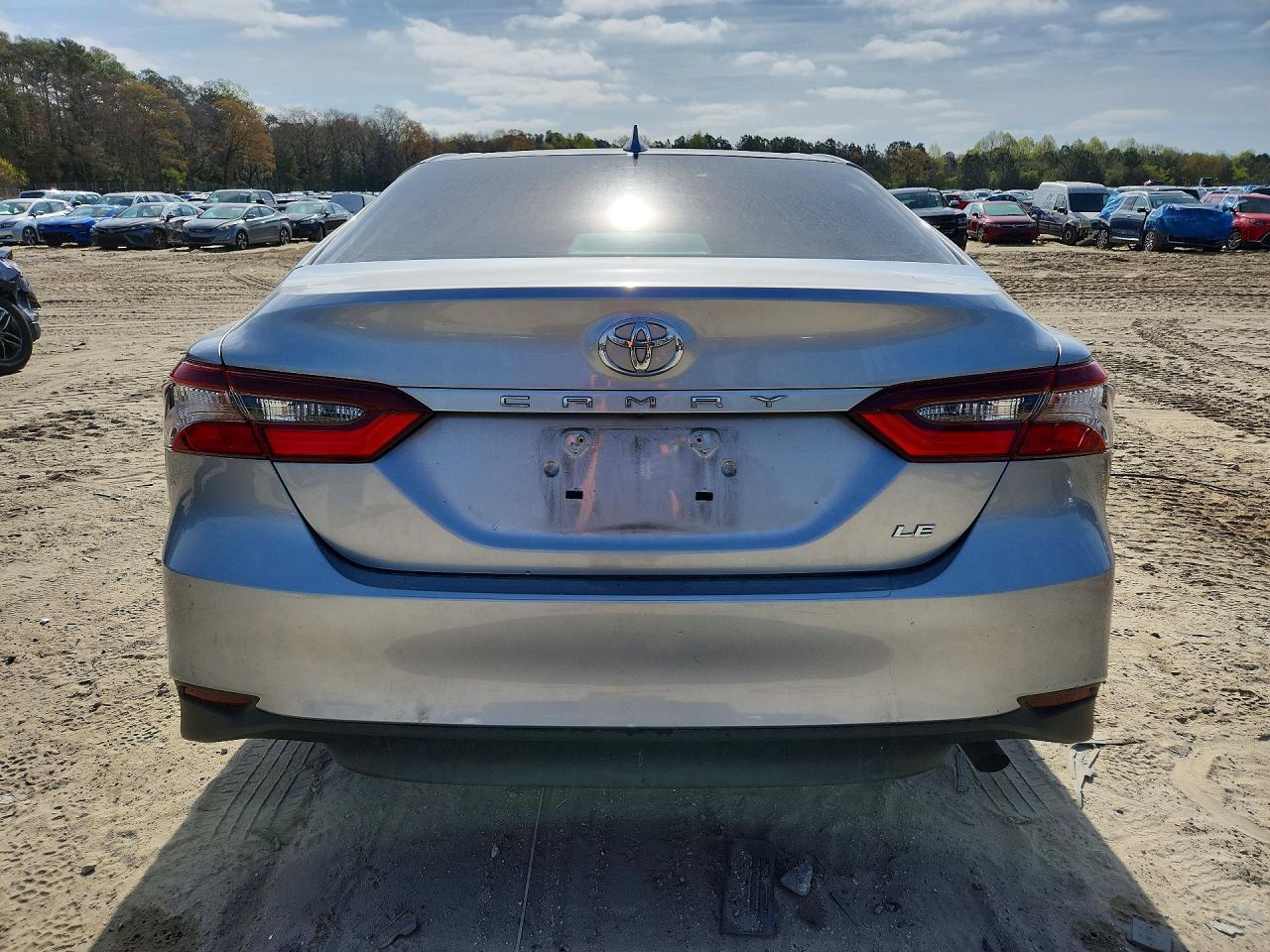 2023 Toyota Camry Le - Image 6