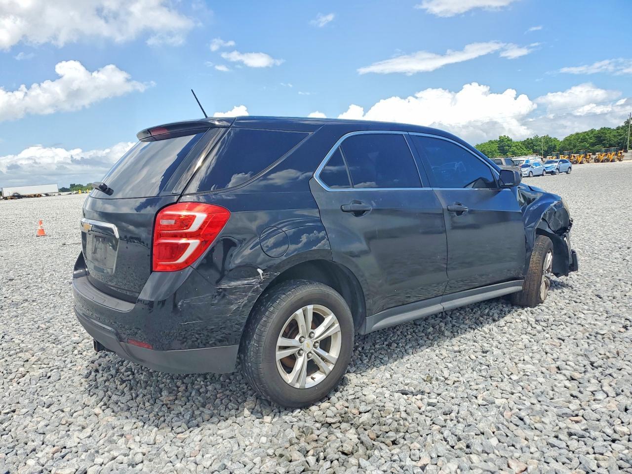 2017 Chevrolet Equinox Ls - Фото 3