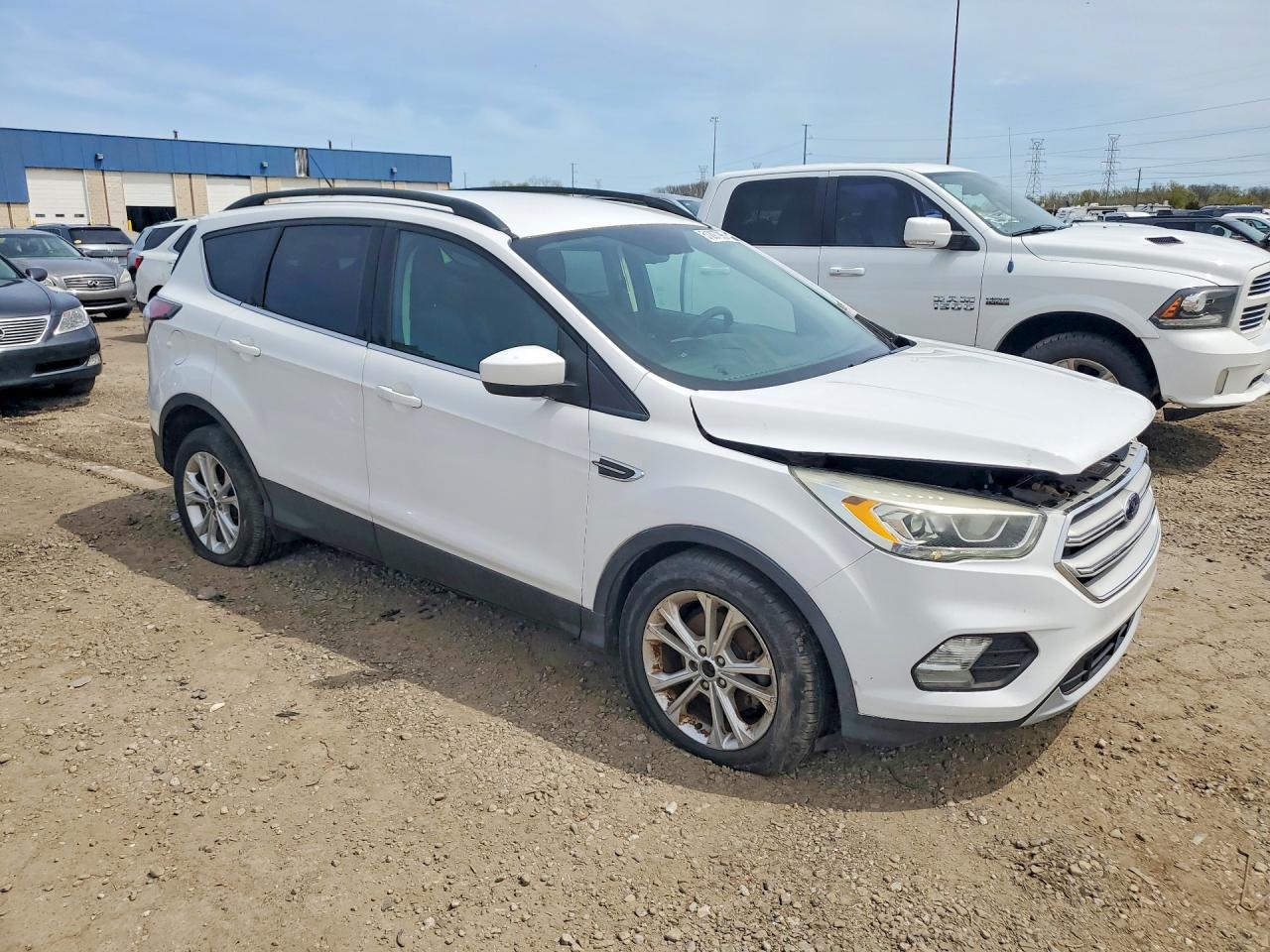 2017 Ford Escape Se - Фото 4