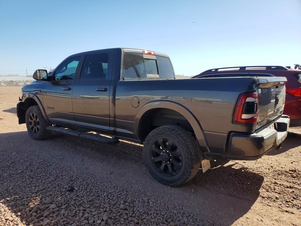 2022 Ram 2500 Laramie - Фото 2