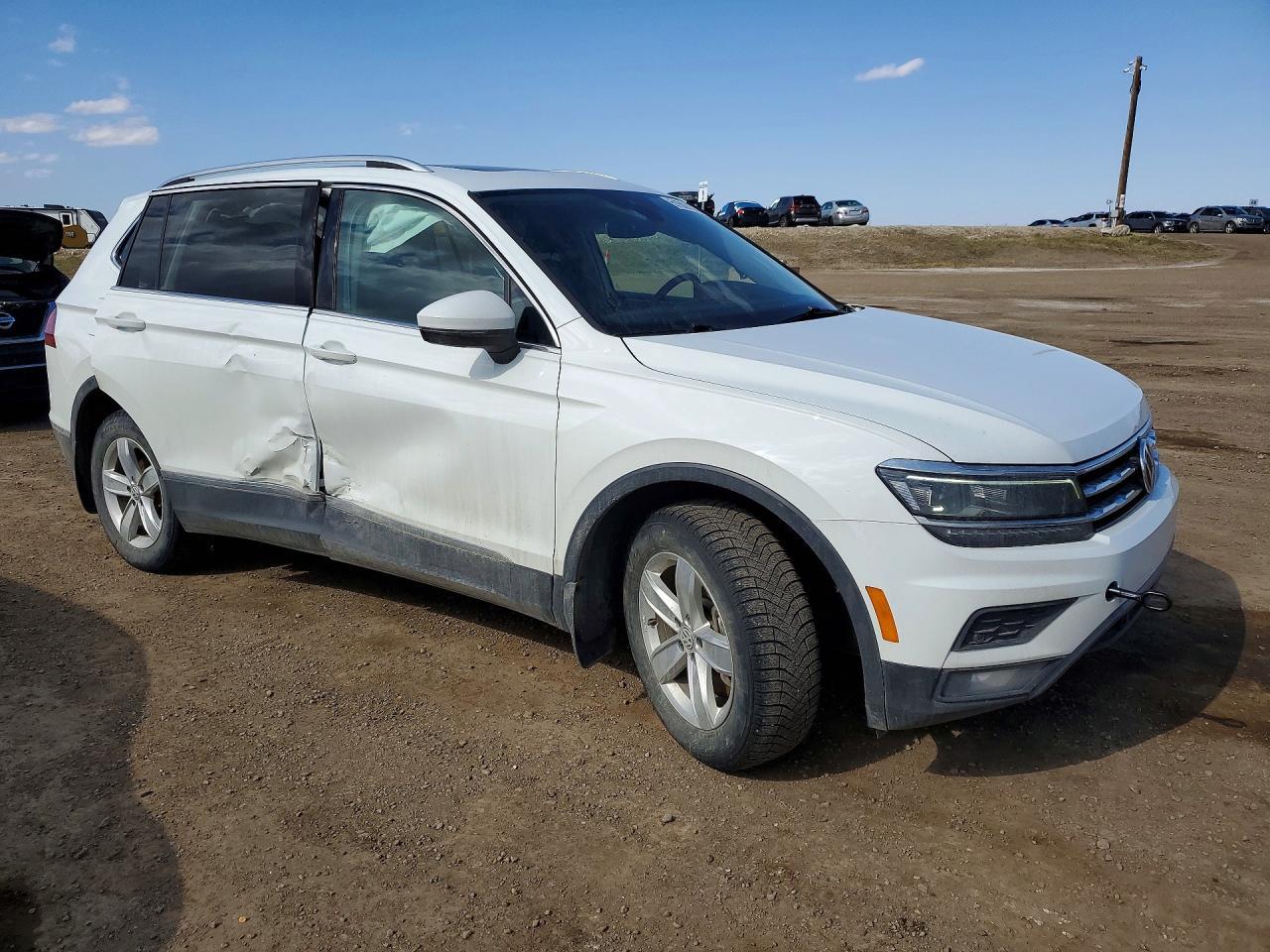 2020 Volkswagen Tiguan Sel Premium R-Line - Image 4