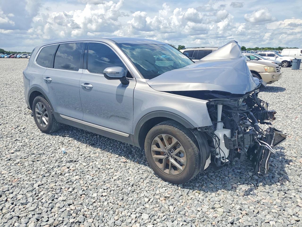 2025 Kia Telluride Lx - Image 4