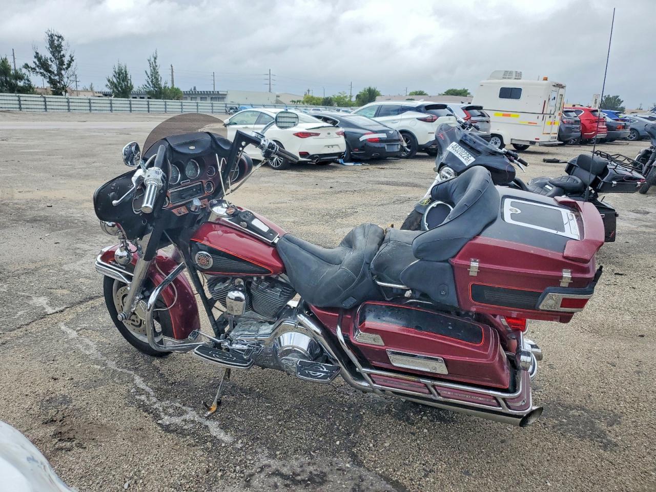 2001 Harley-Davidson Flhtcui - Image 3