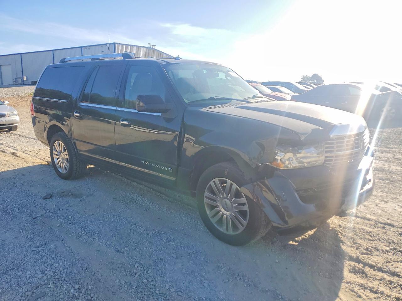 2014 Lincoln Navigator L - Фото 4