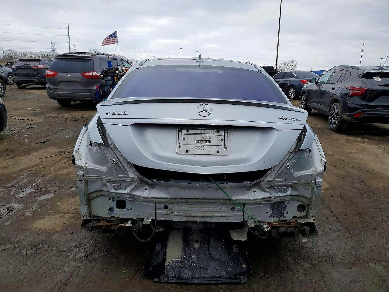 2015 Mercedes-Benz S 550 4Matic - Image 6