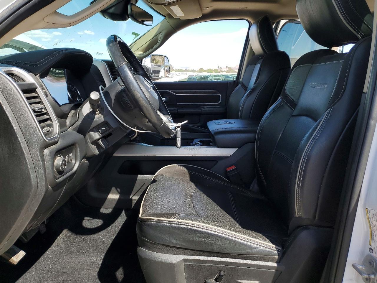 2019 Ram 3500 Laramie - Фото 7