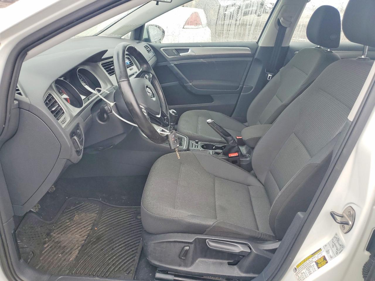 2016 Volkswagen Golf S - Image 7