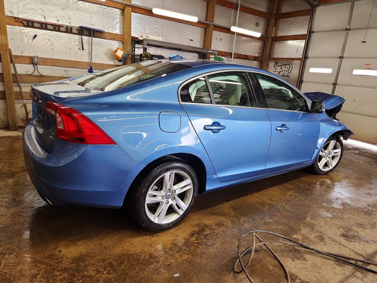 2014 Volvo S60 T5 - Фото 3