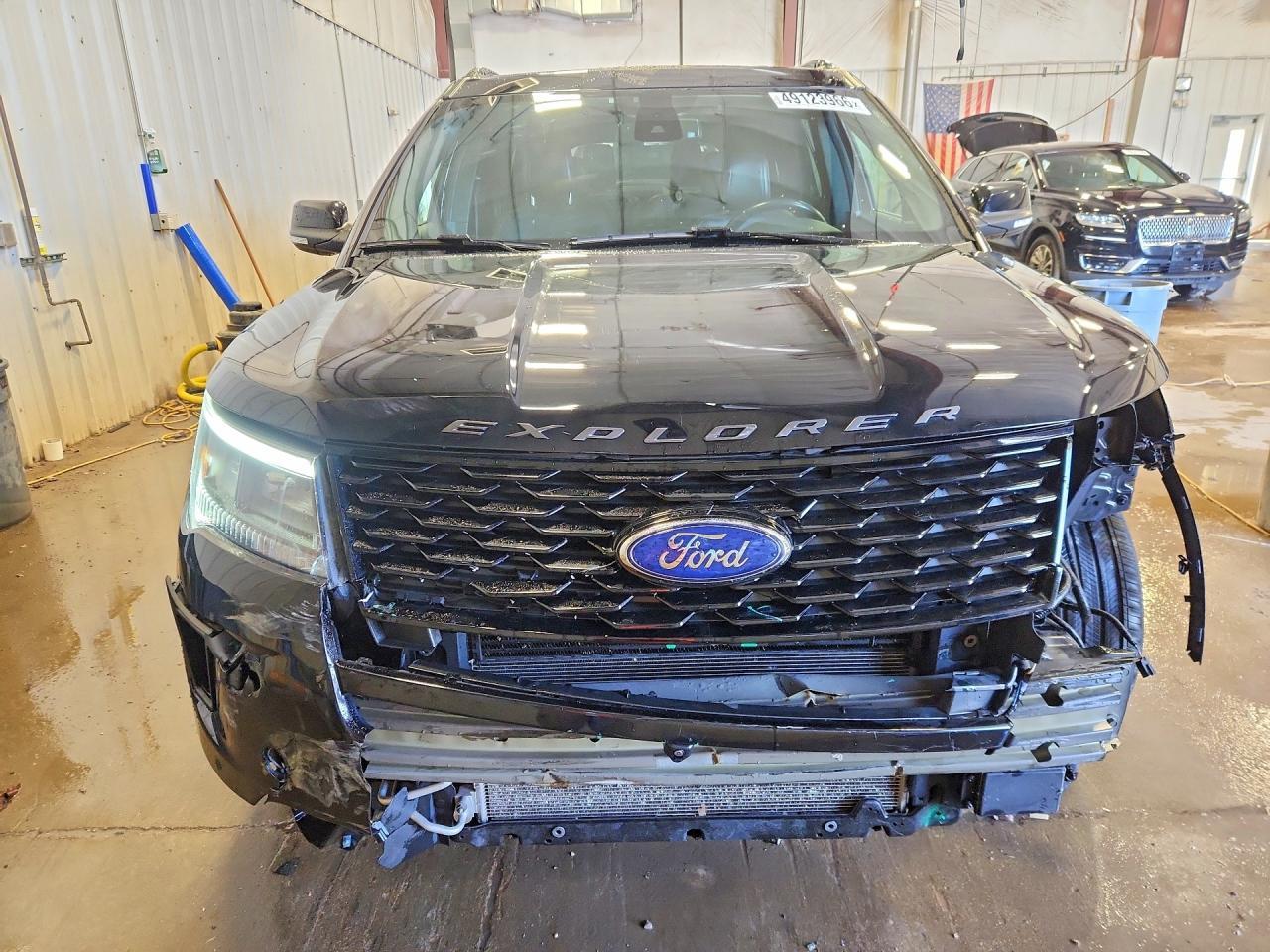 2018 Ford Explorer Sport - Image 5