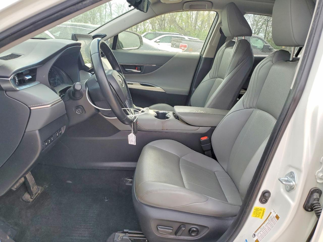 2021 Toyota Venza Limited - Image 7