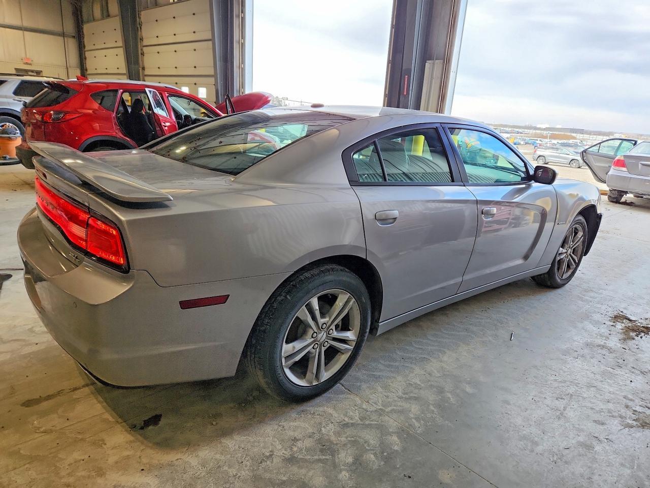 2014 Dodge Charger R - Фото 3