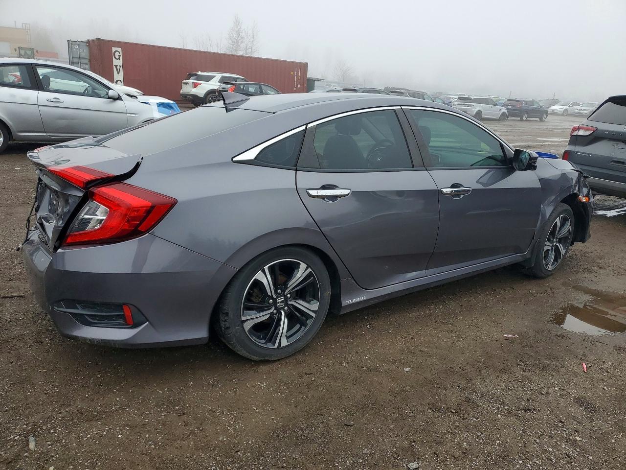 2018 Honda Civic Touring - Image 3