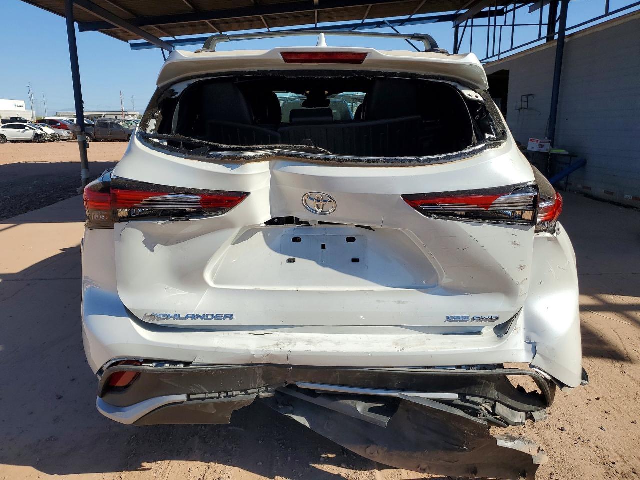 2022 Toyota Highlander Xse - Image 6