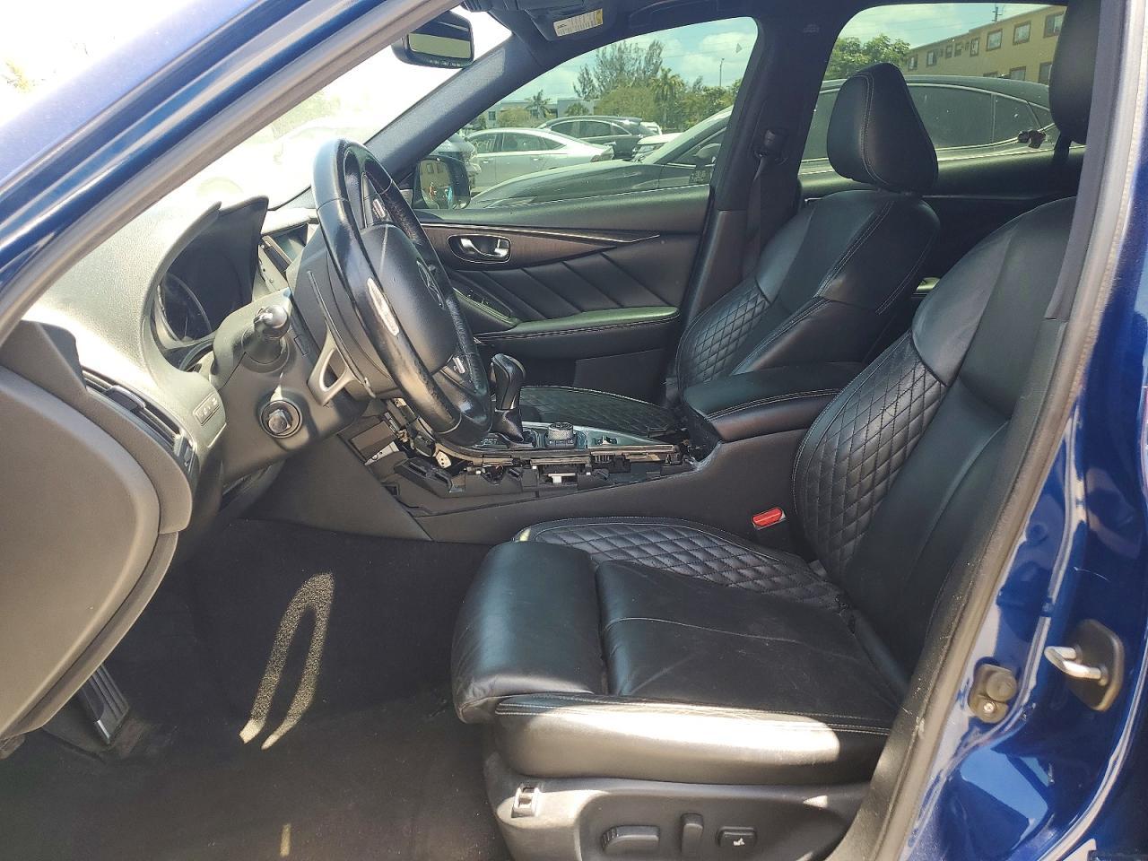 2017 Infiniti Q50 - Image 7