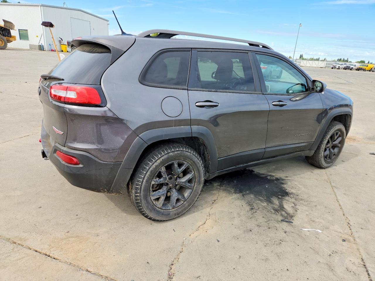2014 Jeep Cherokee Trailhawk - Image 3