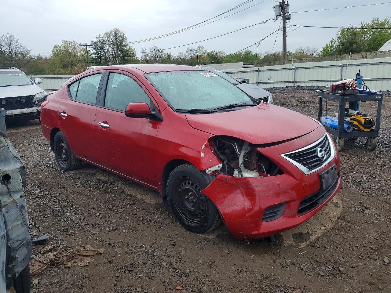 2013 Nissan Versa 1.6 S - Фото 4