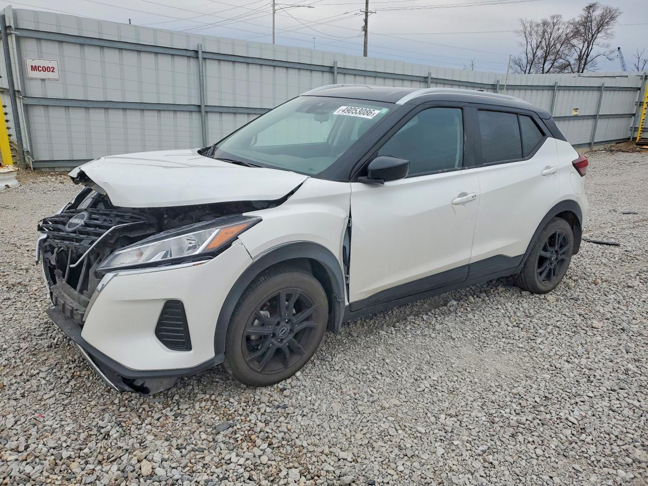 2023 Nissan Kicks Sv