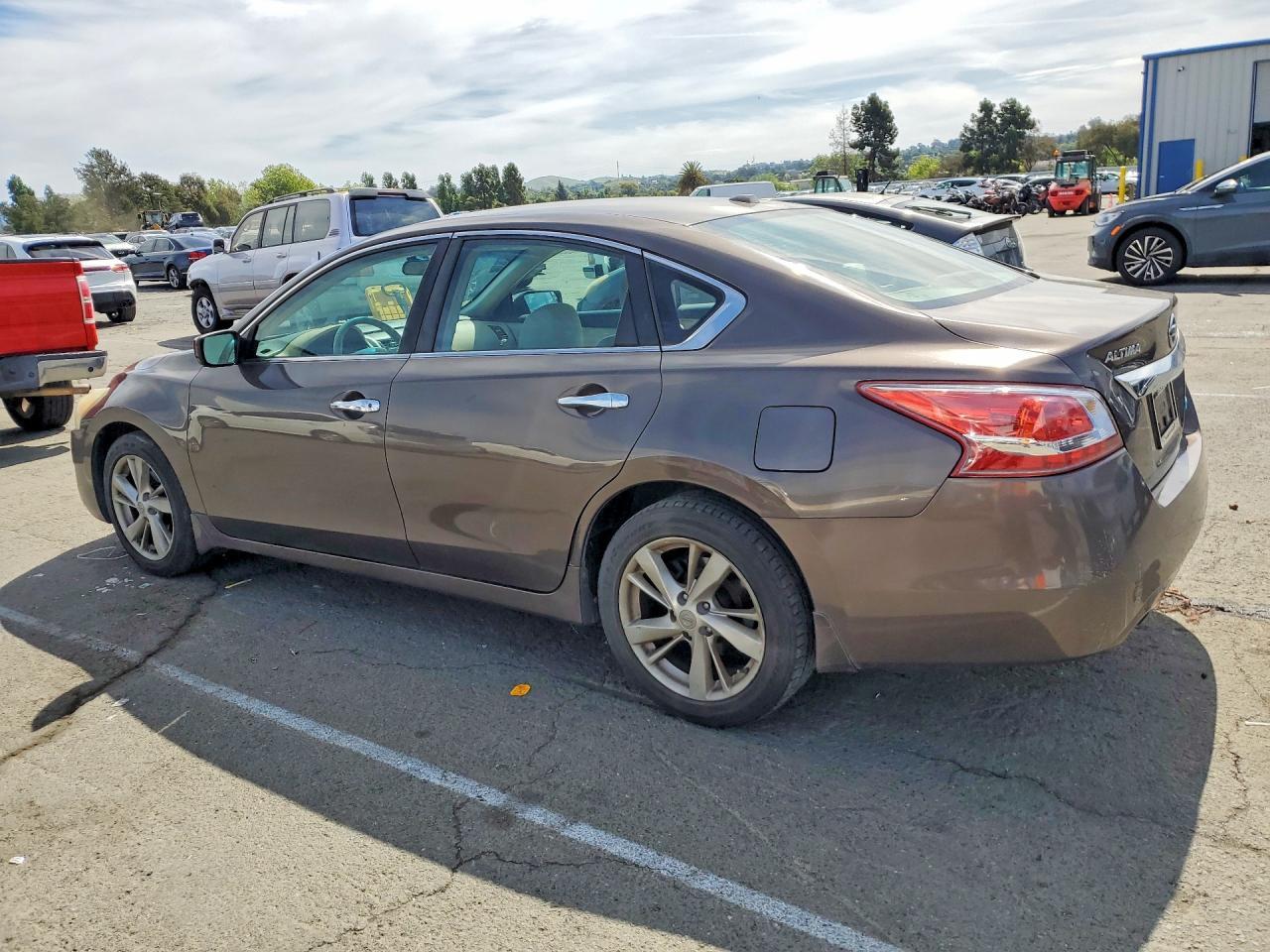 2013 Nissan Altima 2.5 - Image 2