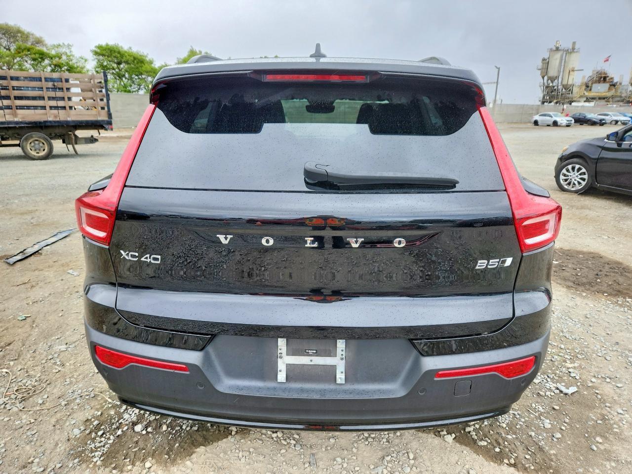 2024 Volvo Xc40 Plus - Фото 6